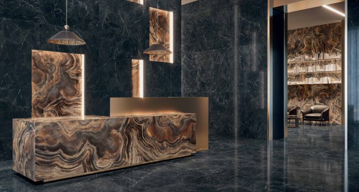 Plytelių gamintojai: VERSACE | APARICI